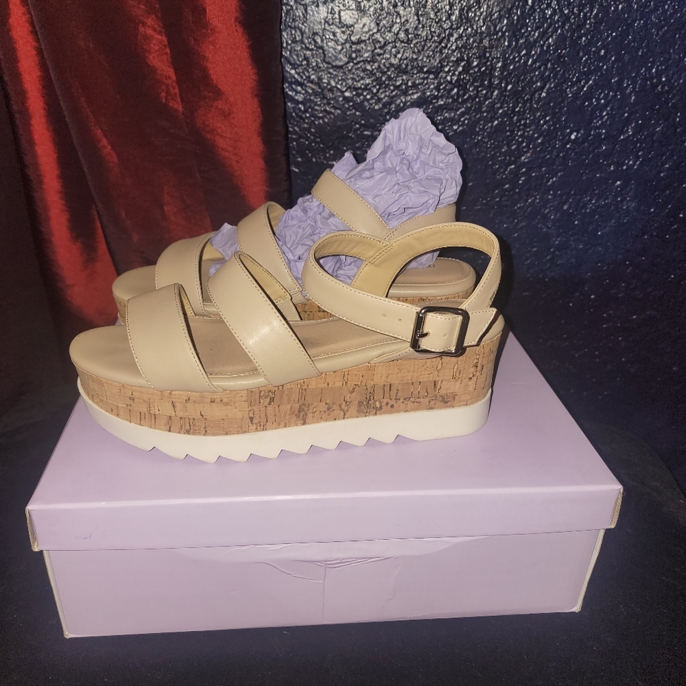 Platform Chunky Madden Girl Nude Sandles w/ original box